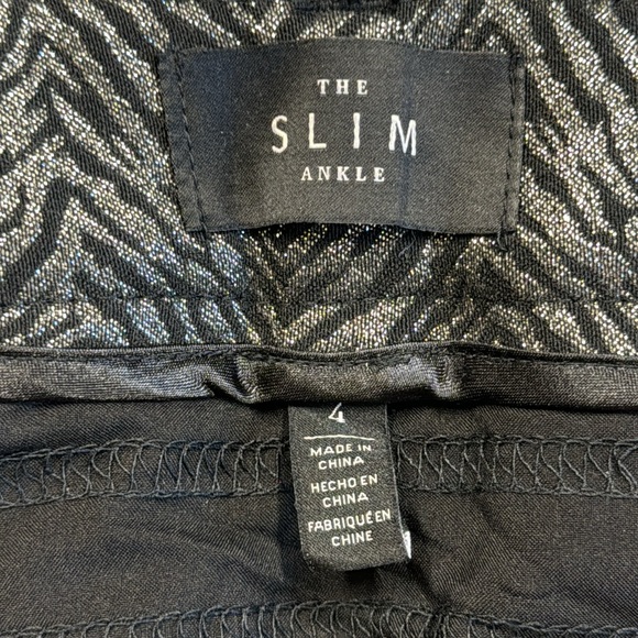 WHBM Black Silver Metallic Comfort Stretch
Jacquard Slim Ankle Pants 4 - Picture 8 of 12